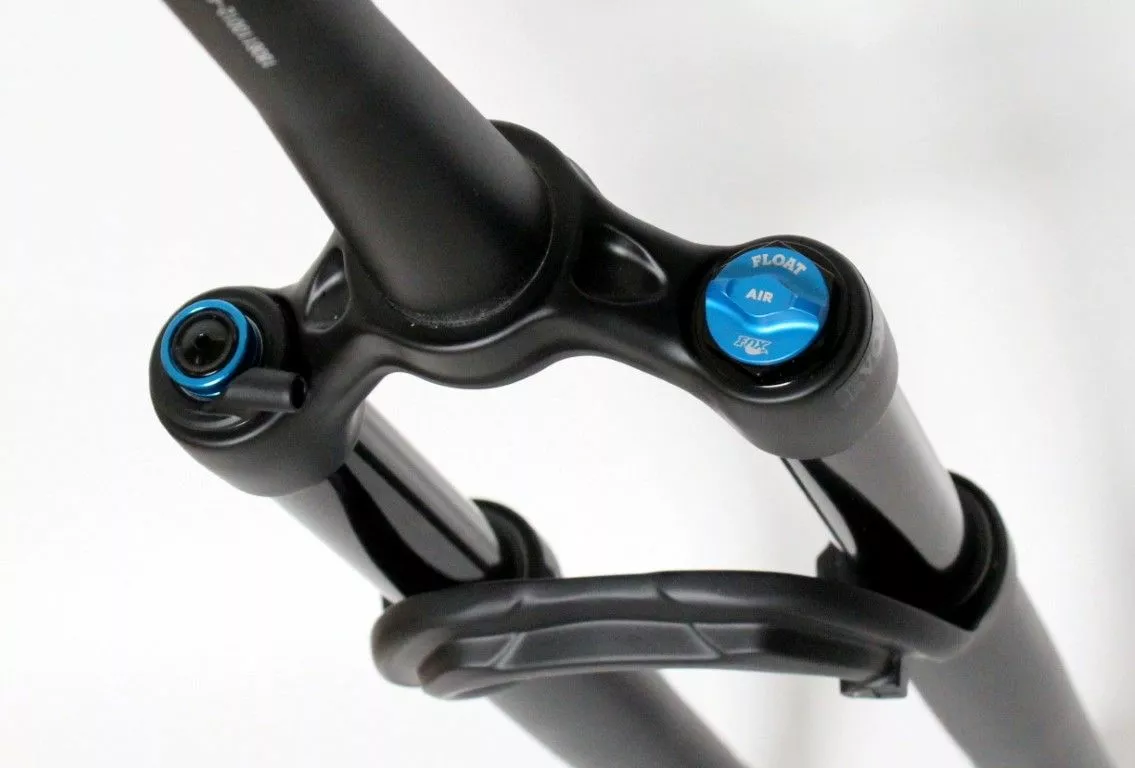 Fox 32 Float Performance Boost Voorvork-Zwart 4 Fox 32 Float Performance Boost Voorvork-Zwart - Image 2