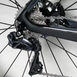 Carrera AR-01 Ultegra Di2 Disc-Zwart-Antraciet-S 10 Carrera AR-01 Ultegra Di2 Disc-Zwart-Antraciet-S -Cinelli Winkel 7061255287038 3 medium