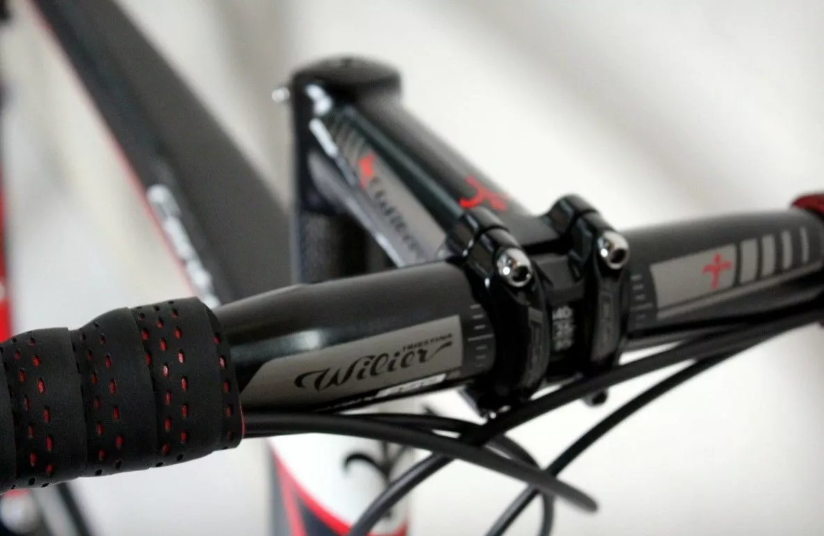 Wilier 101Air Ultegra-Mat Zwart-Wit-Rood-L 6 Wilier 101Air Ultegra-Mat Zwart-Wit-Rood-L - Image 4