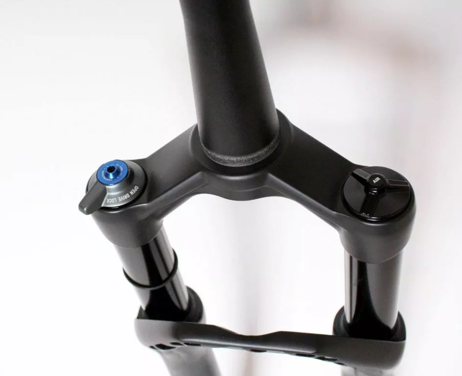 Dt-swiss DT Swiss F232 One 29 Voorvork-Zwart 4 Dt-swiss DT Swiss F232 One 29 Voorvork-Zwart - Image 2