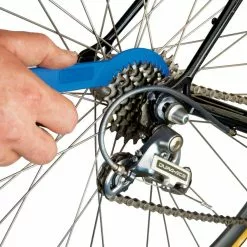 Park Tool CG-2.4 Kettingreiniger Met Borstel En Vloeistof 11 Park Tool CG-2.4 Kettingreiniger Met Borstel En Vloeistof -Cinelli Winkel gsc 1 008