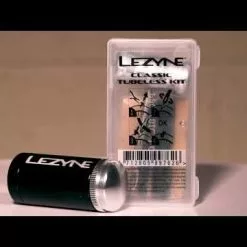 Lezyne Tubeless Insert Kit-Zwart 15 Lezyne Tubeless Insert Kit-Zwart -Cinelli Winkel hqdefault 26
