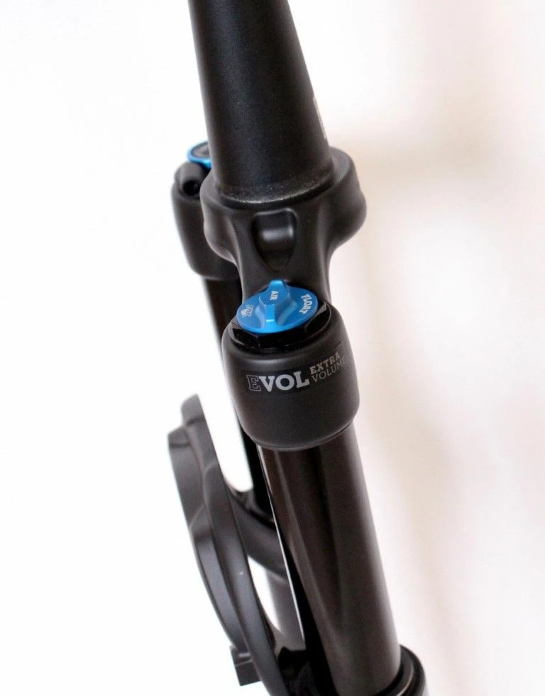 Fox 32 Float Performance Elite Boost Voorvork-Zwart 6 Fox 32 Float Performance Elite Boost Voorvork-Zwart - Image 4